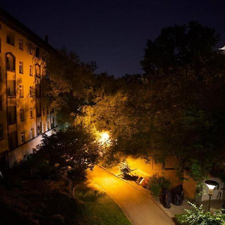 Die Kleine „Louise“ In Der Neustadt Mit Tiefgarage Dresda Esterno foto